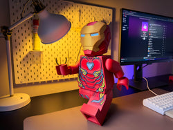 IRON MAN