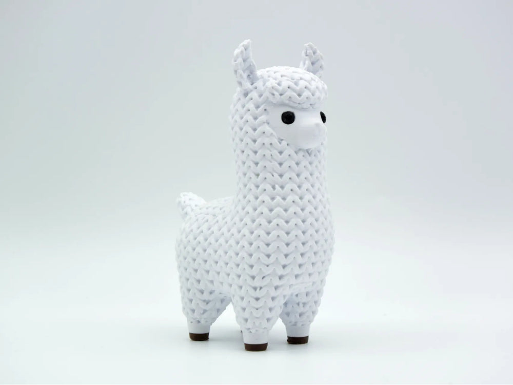 GESTRICKTER LAMA