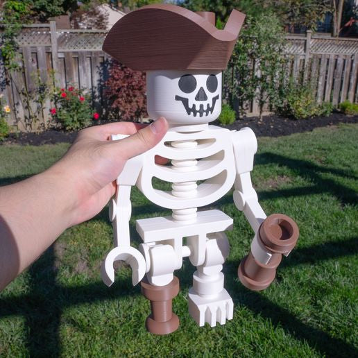 SKELETON PIRATE