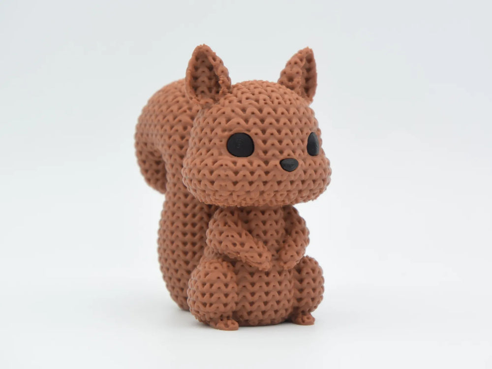 GESTRICKTES EICHHÖRNCHEN