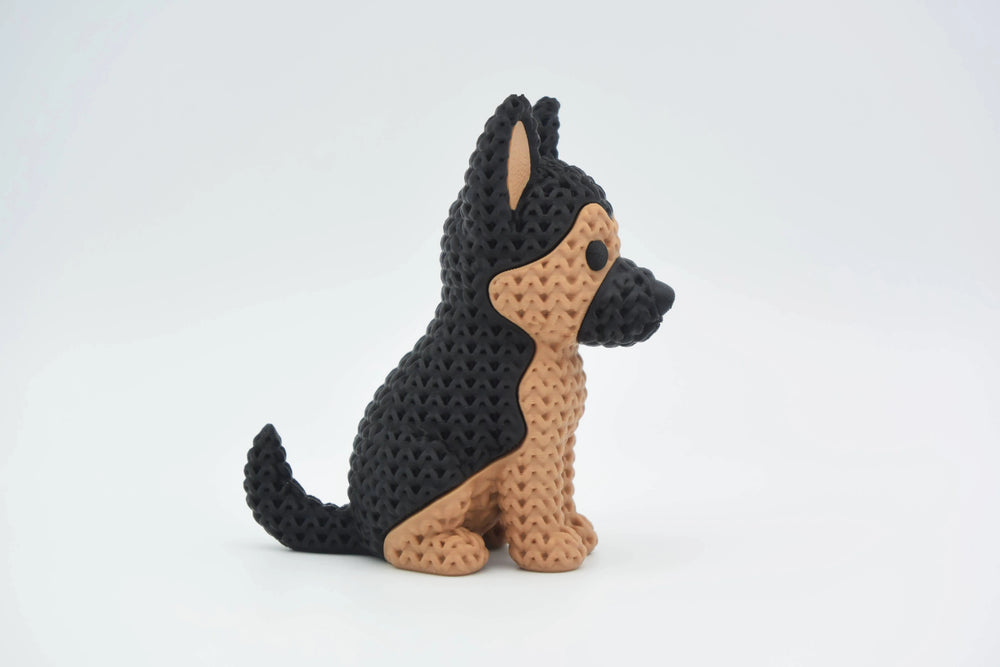 GESTRICKTER DEUTSCHER SCHÄFERHUND