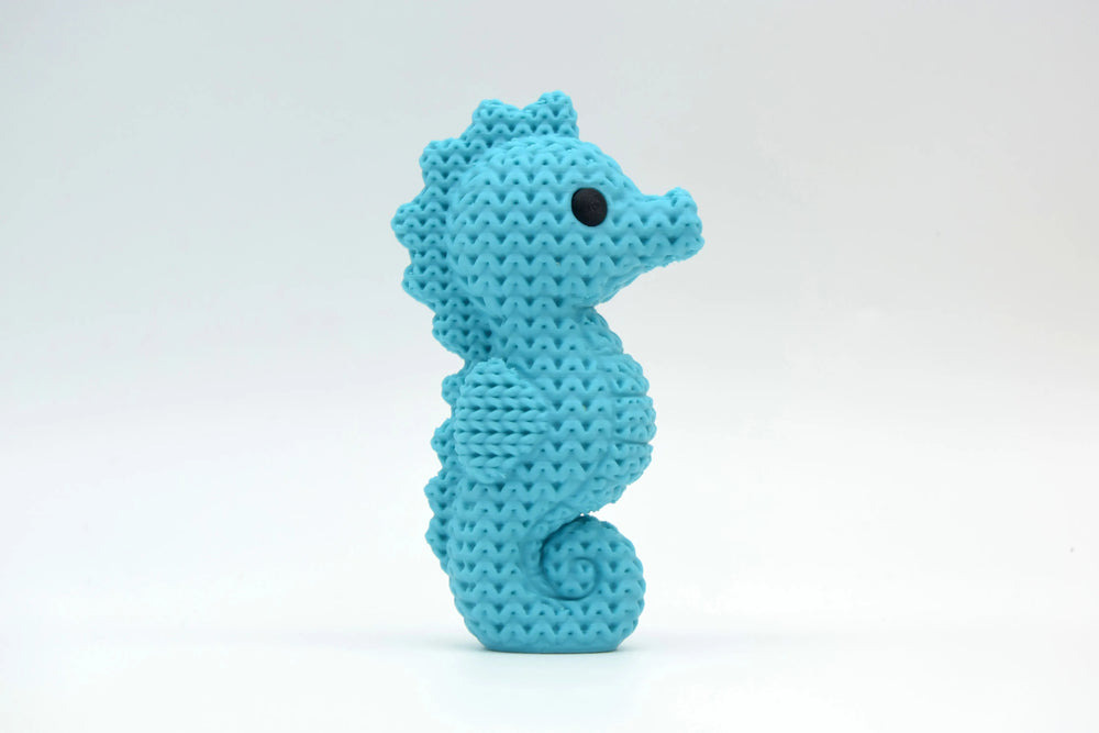 GESTRICKTES SEEPFERDCHEN