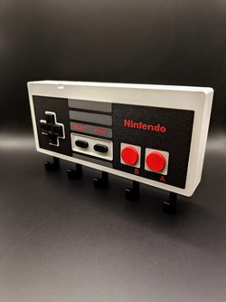 Cartoon-Film Retro NES Controller Schlüsselhalter – 3D-Druck-Zauber