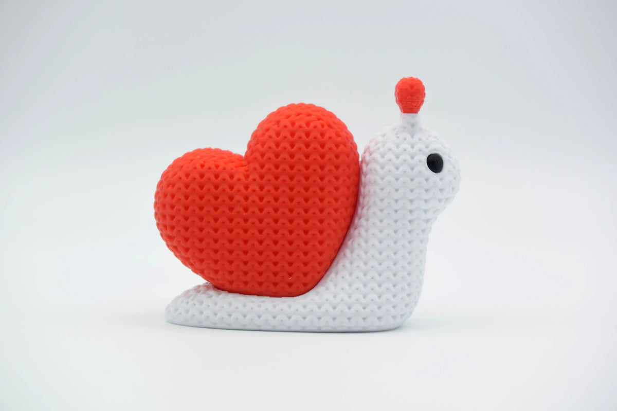 GESTRICKTE VALENTINSTAG-SCHNECKE