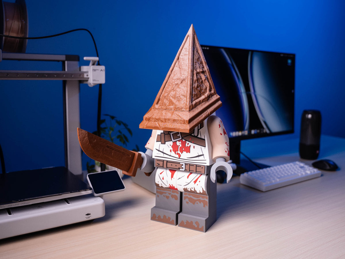 PYRAMID HEAD