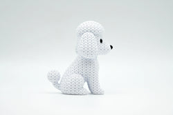 GESTRICKTER PUDELHUND
