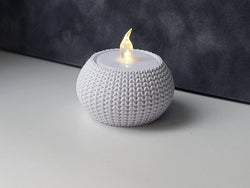 GESTRICKTER TEELICHTHALTER