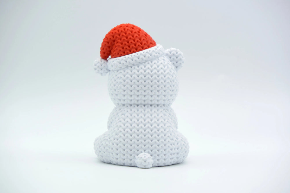 GESTRICKTER EISBÄR MIT WEIHNACHTSMÜTZE - WEIHNACHTEN