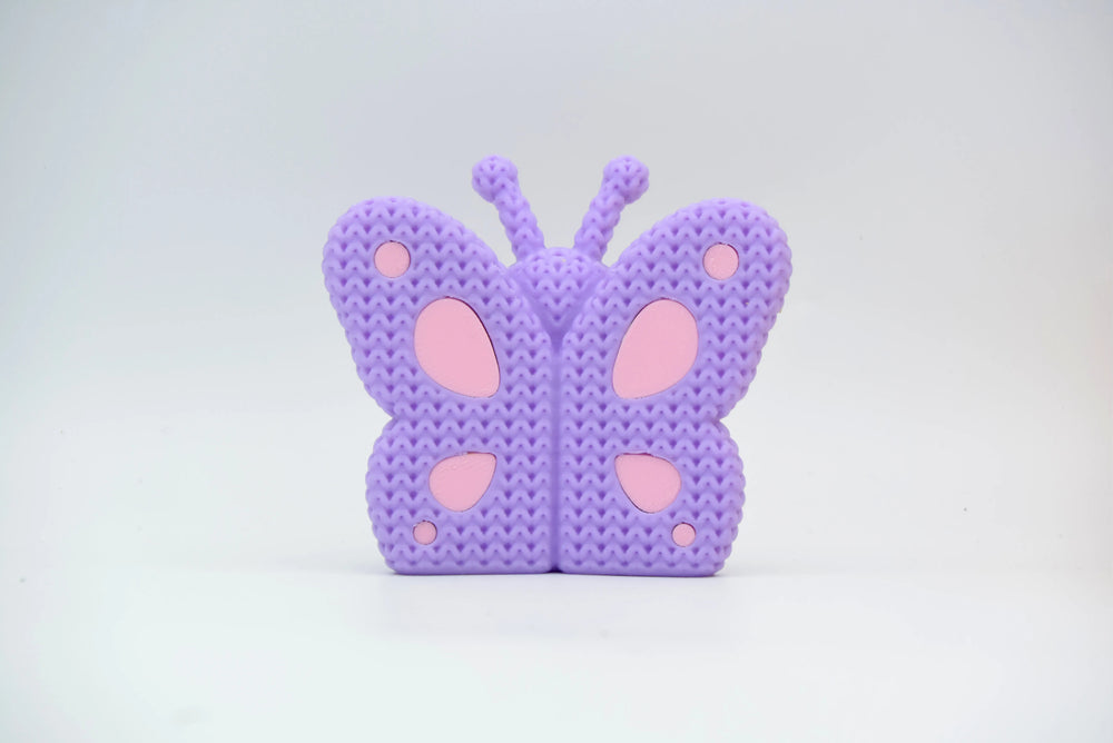 GESTRICKTER SCHMETTERLING