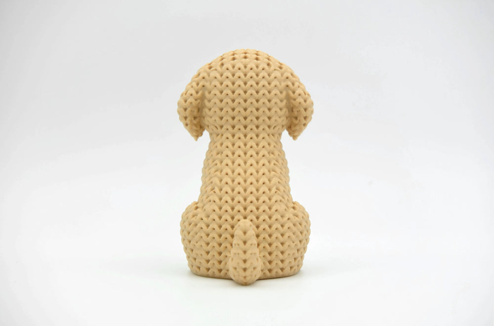 GESTRICKTER GOLDEN RETRIEVER HUND