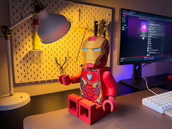 IRON MAN