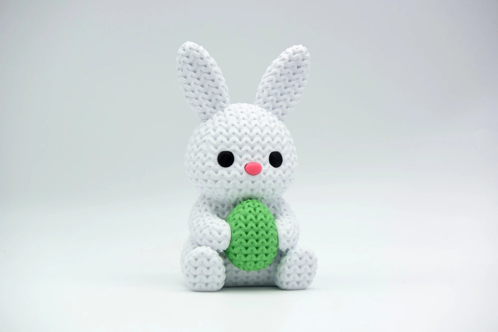 GESTRICKTER HASE MIT OSTEREI