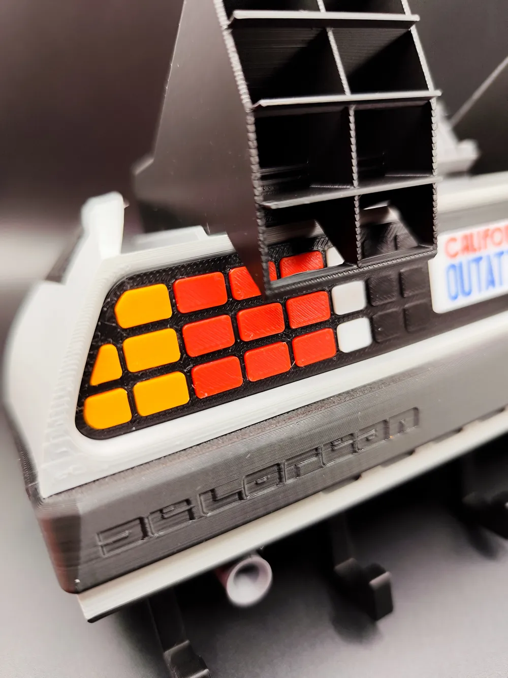 Cartoon-Film DeLorean DMC-12 Schlüsselhalter – 3D-Druck-Zauber