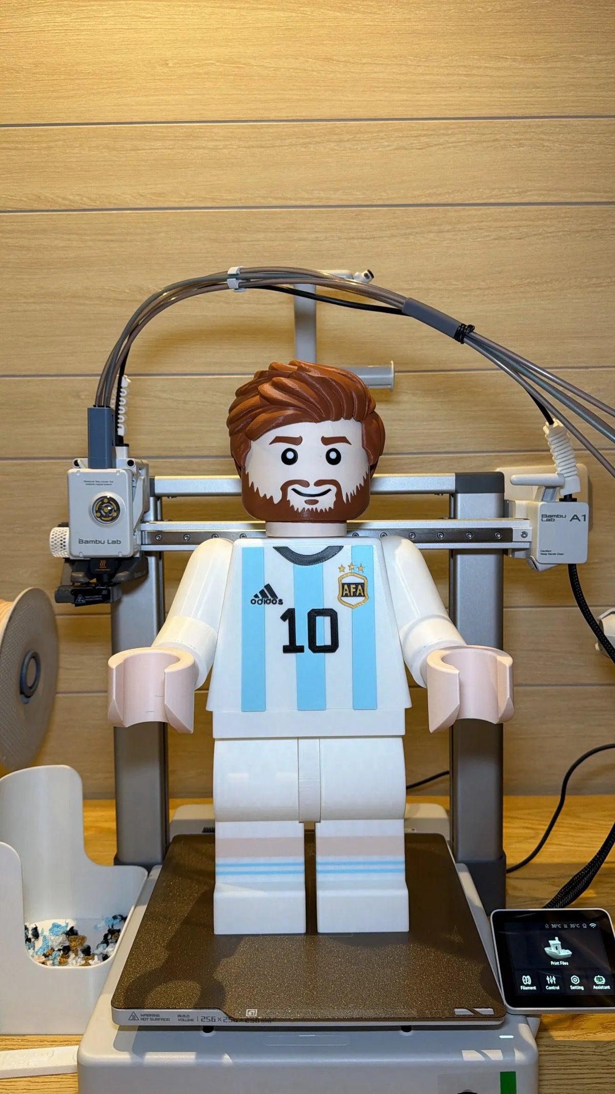 XXL Fussball Spieler Figur – WM 2026 Kollektion